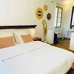 Provencale Atypique A 5 M A Pied De La Nyaraló *
