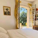 Nyaraló Provencale Atypique A 5 M A Pied De La